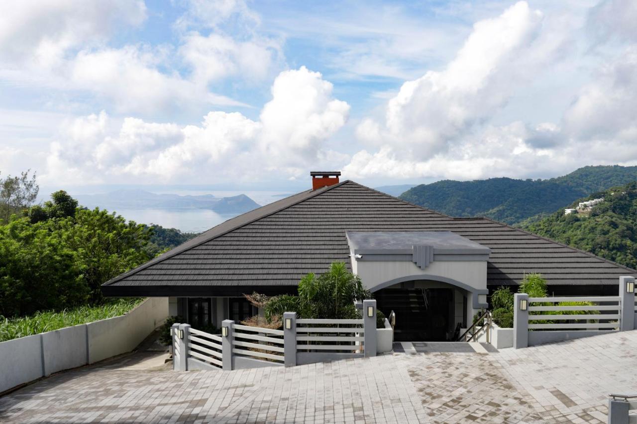 The Grandmaster Hotel Tagaytay City Exterior foto